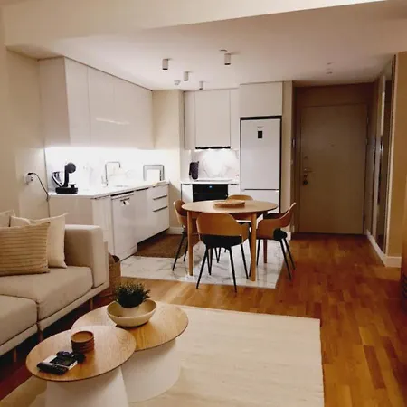 Diamond Residences - Cozy Luxury & Minimalist Charm Apartment *