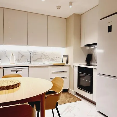 Diamond Residences - Cozy Luxury & Minimalist Charm Skopje