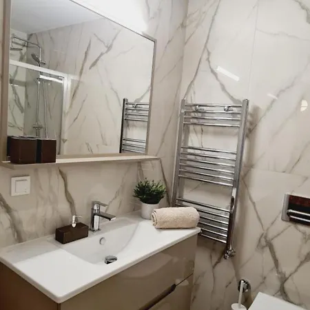 Diamond Residences - Cozy Luxury & Minimalist Charm Apartment *