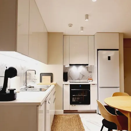 Diamond Residences - Cozy Luxury & Minimalist Charm Apartment Skopje